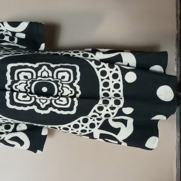 Méchant Black and White Patterned Pull Over Sweater w Front Design Button S - Picture 4 of 8